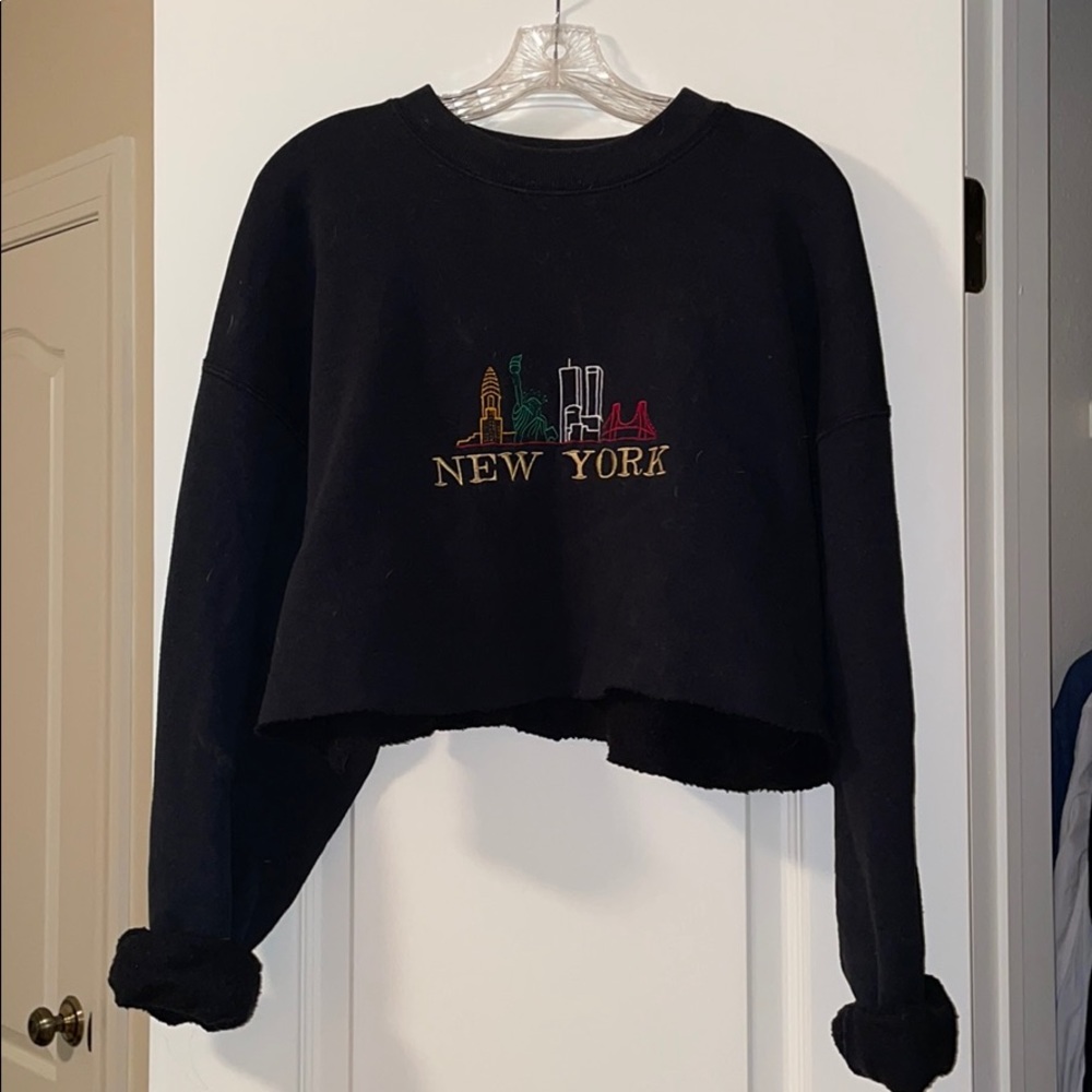 Cropped Crewneck